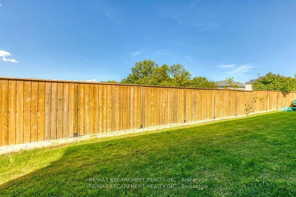 Photo 32 of Unit 5, 19 Picardy Drive, Hamilton, Stoney Creek Mountain — HOMEH