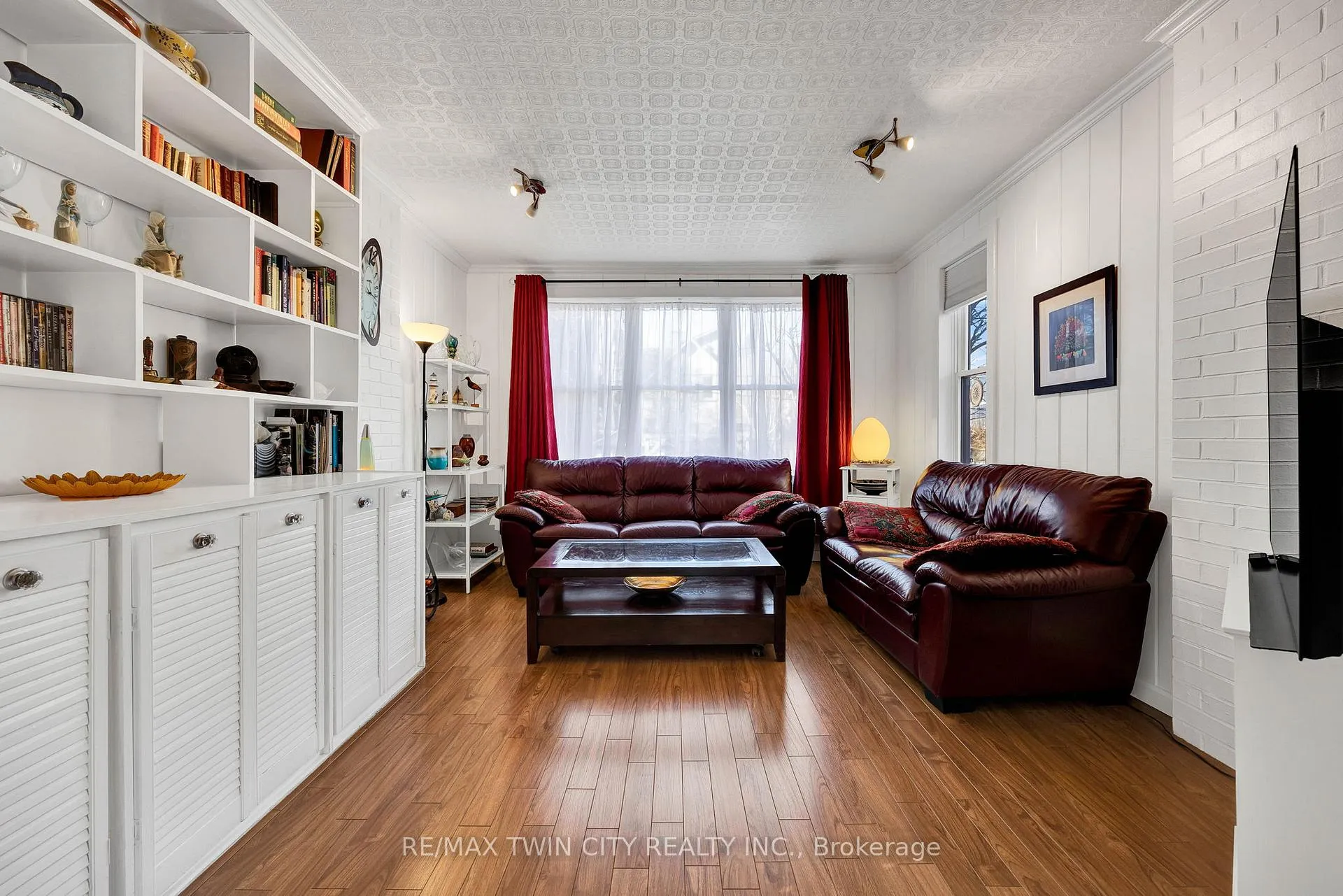 Photo 12 of 115 Locust Street, Kitchener — HOMEH