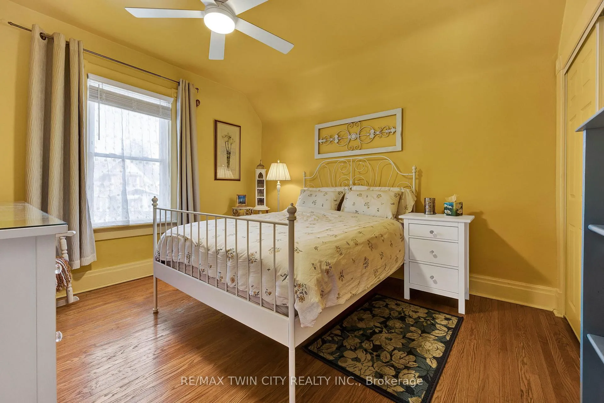 Photo 14 of 115 Locust Street, Kitchener — HOMEH