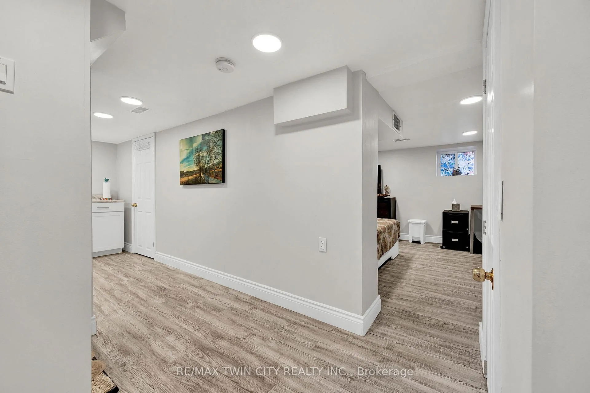 Photo 23 of 115 Locust Street, Kitchener — HOMEH
