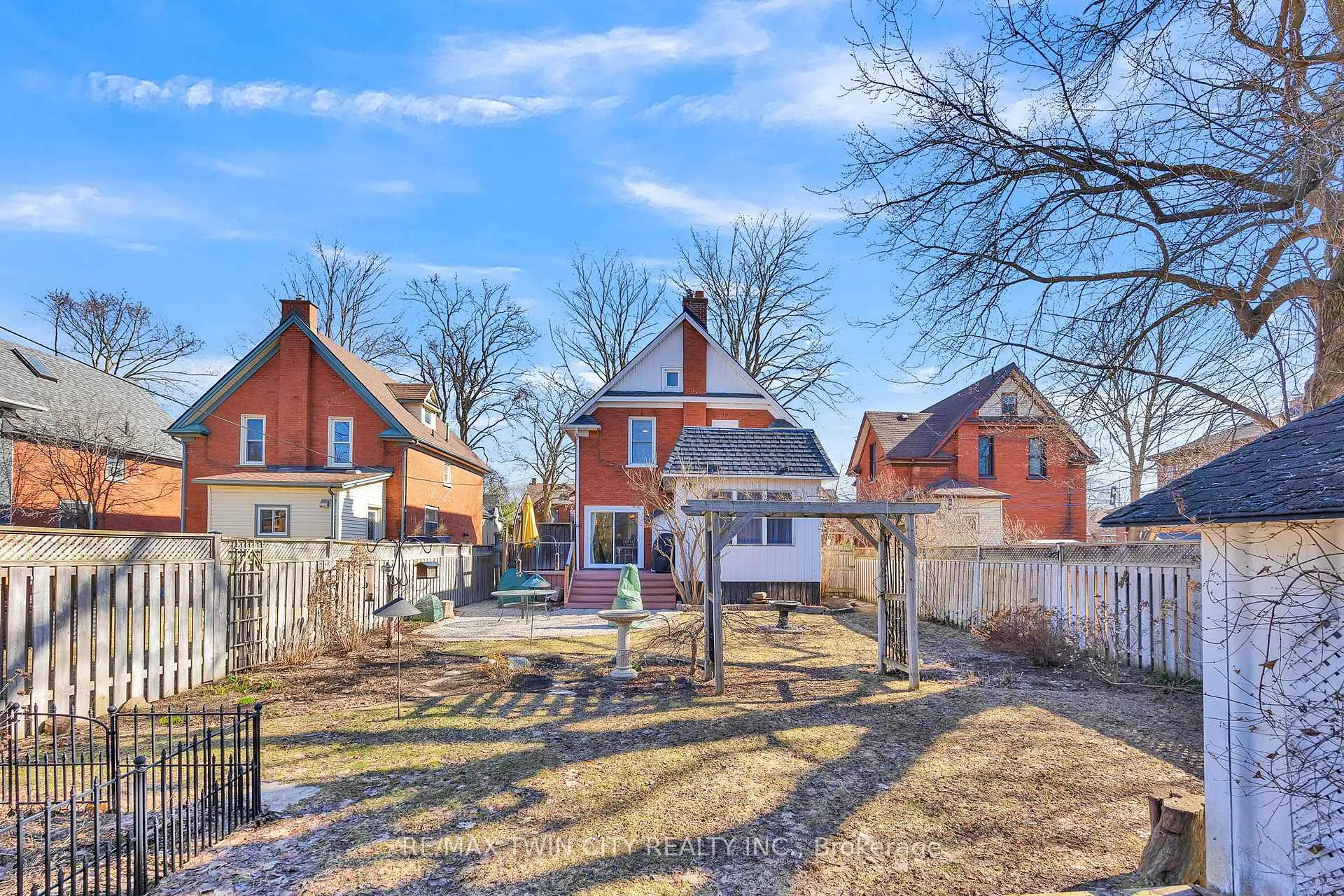Photo 32 of 115 Locust Street, Kitchener — HOMEH