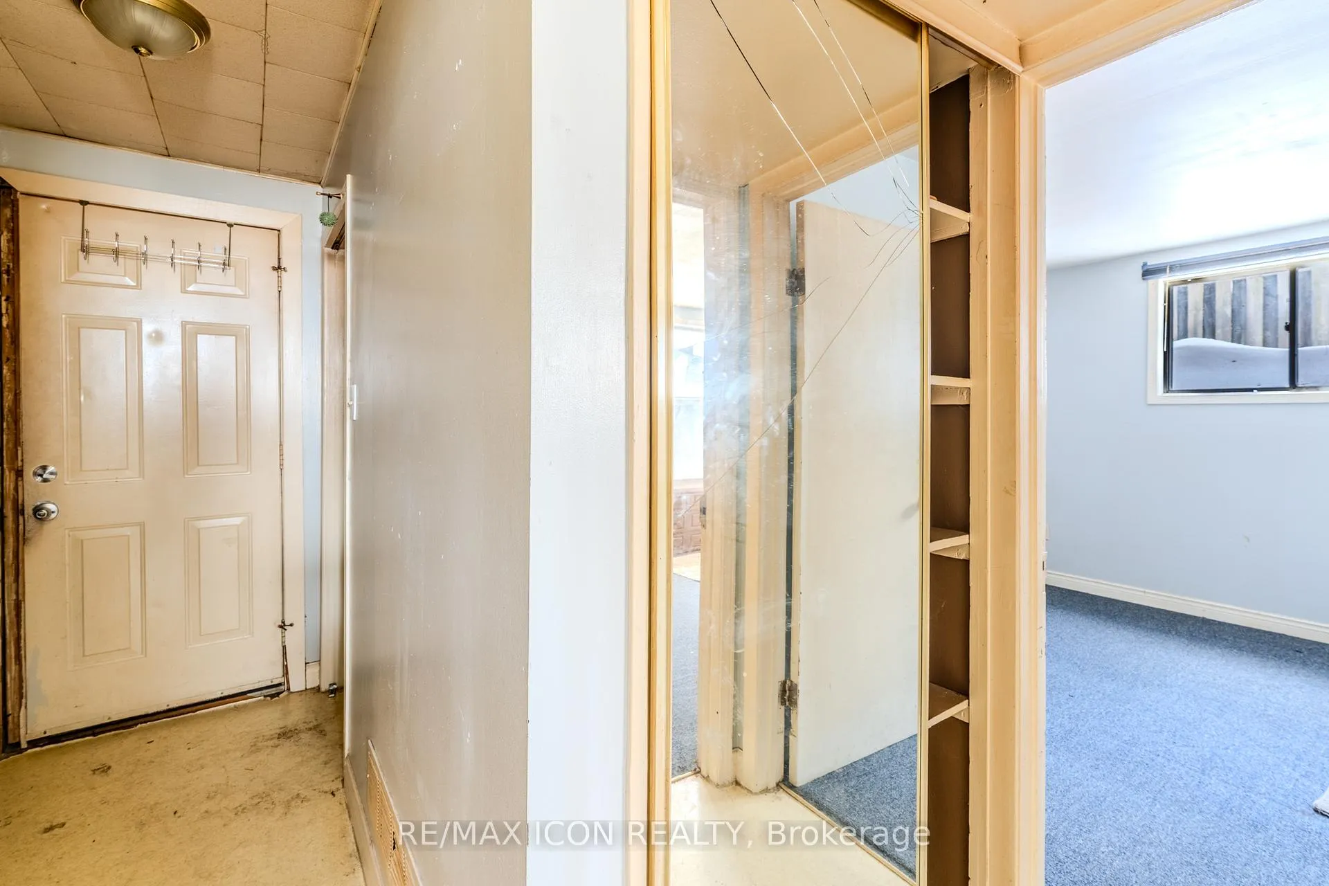Photo 23 of 263 Fergus Avenue, Kitchener — HOMEH