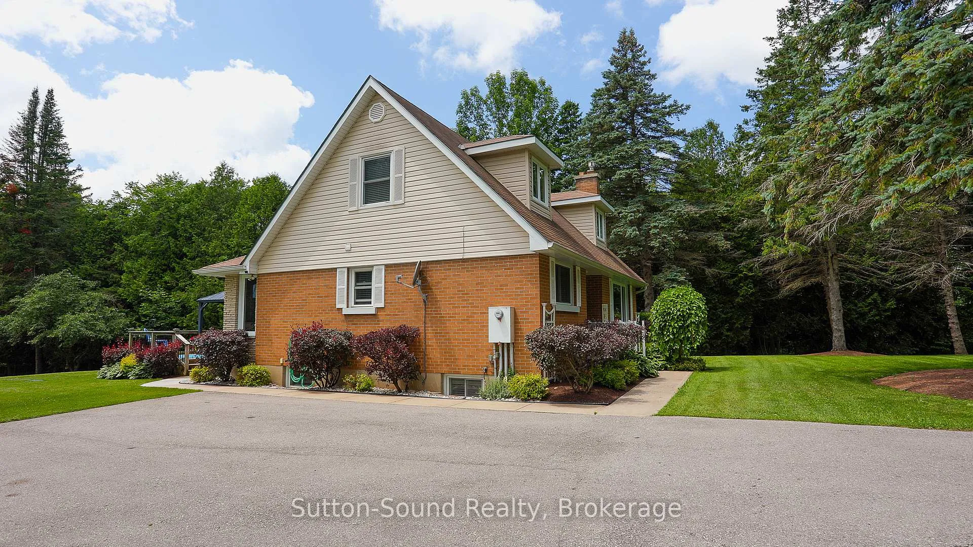 Photo 8 of 718462 Highway 6, Hamilton, Rural Flamborough — HOMEH