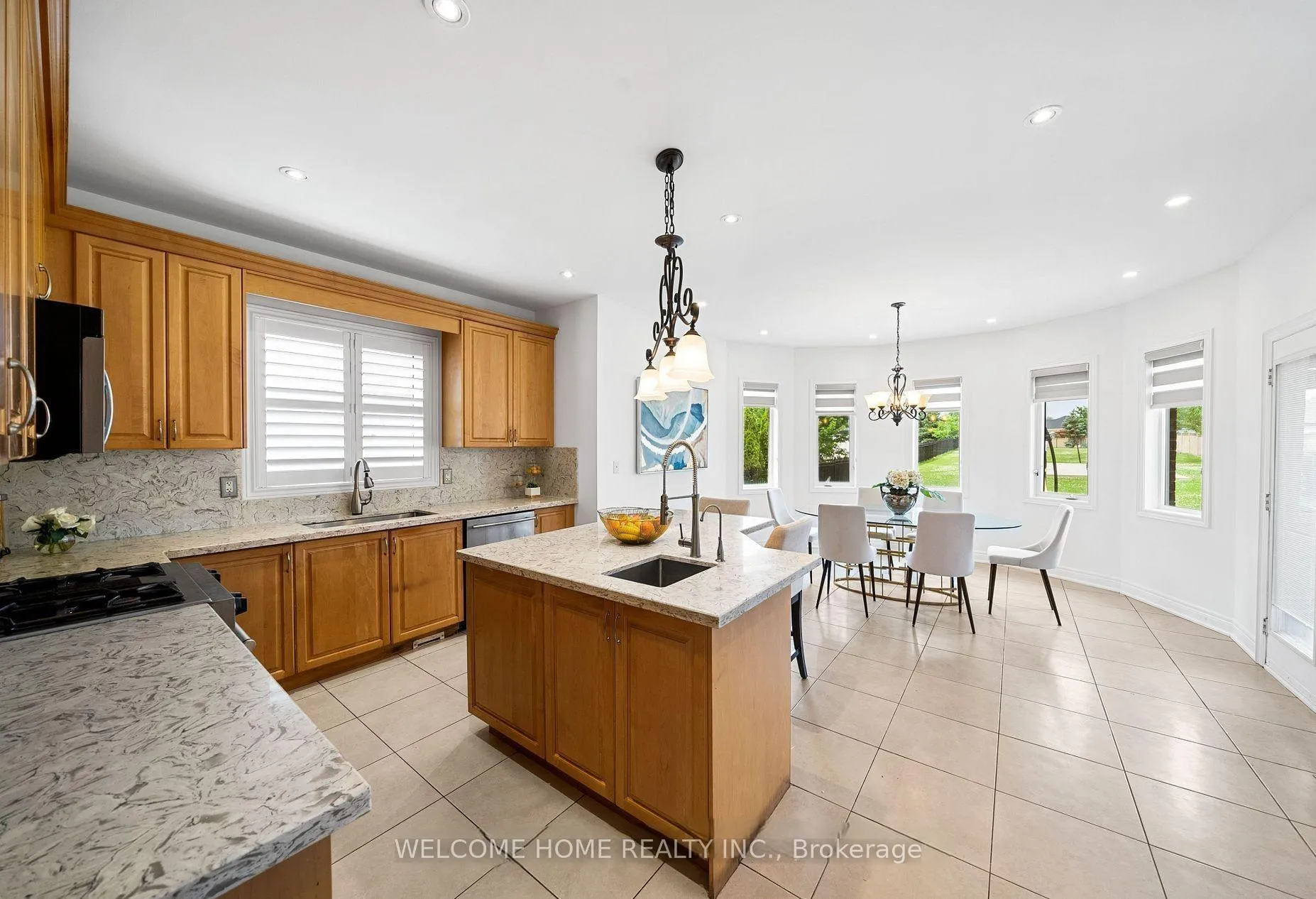 Photo 16 of 198 Treelawn Boulevard, Vaughan, Kleinburg — HOMEH