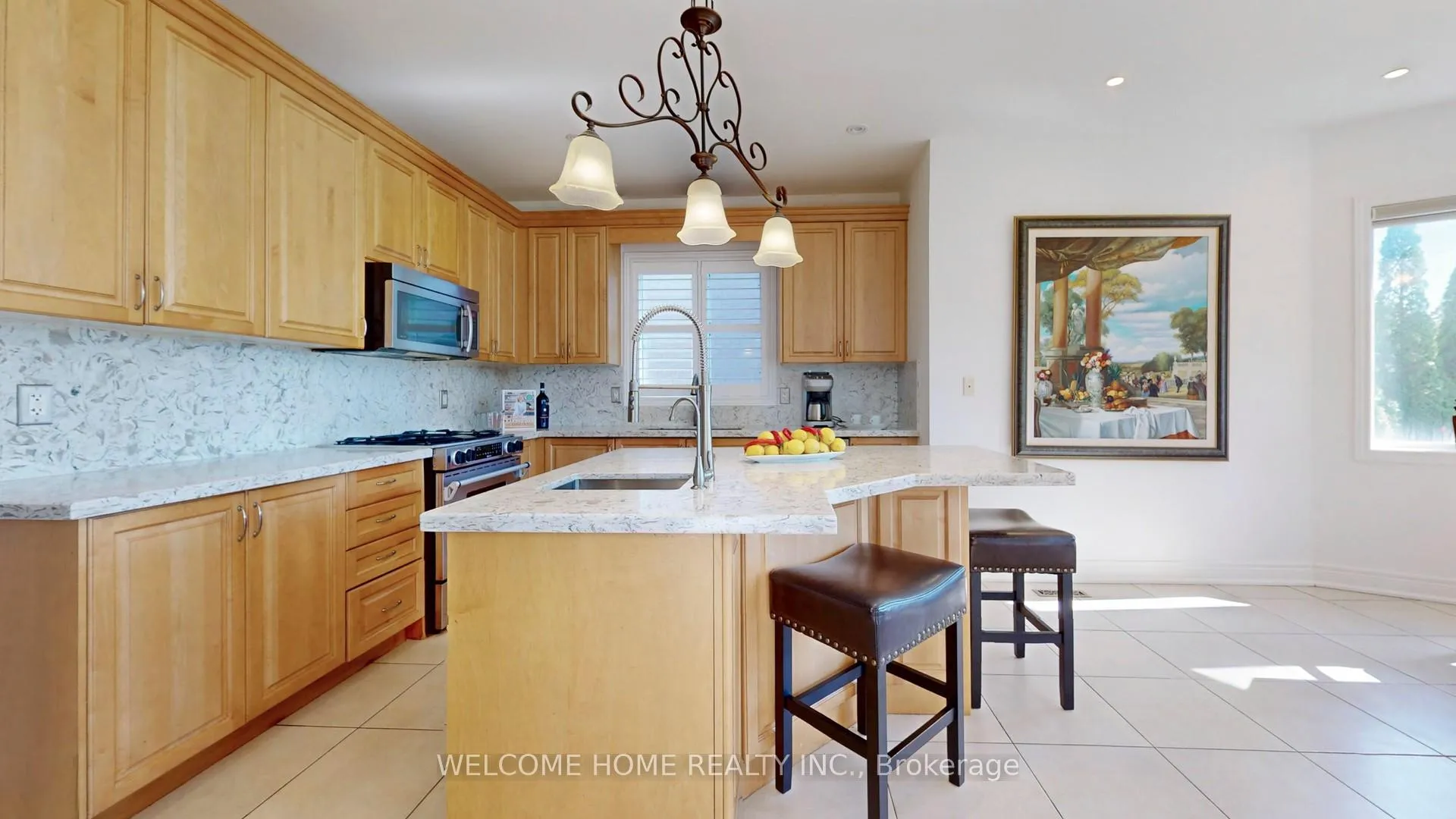 Photo 19 of 198 Treelawn Boulevard, Vaughan, Kleinburg — HOMEH