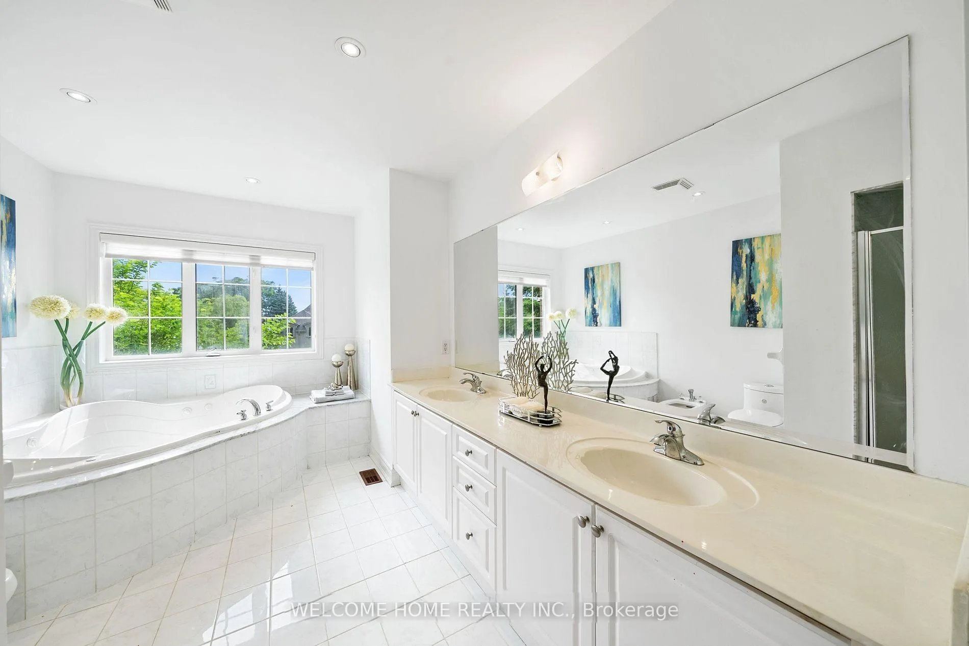 Photo 30 of 198 Treelawn Boulevard, Vaughan, Kleinburg — HOMEH