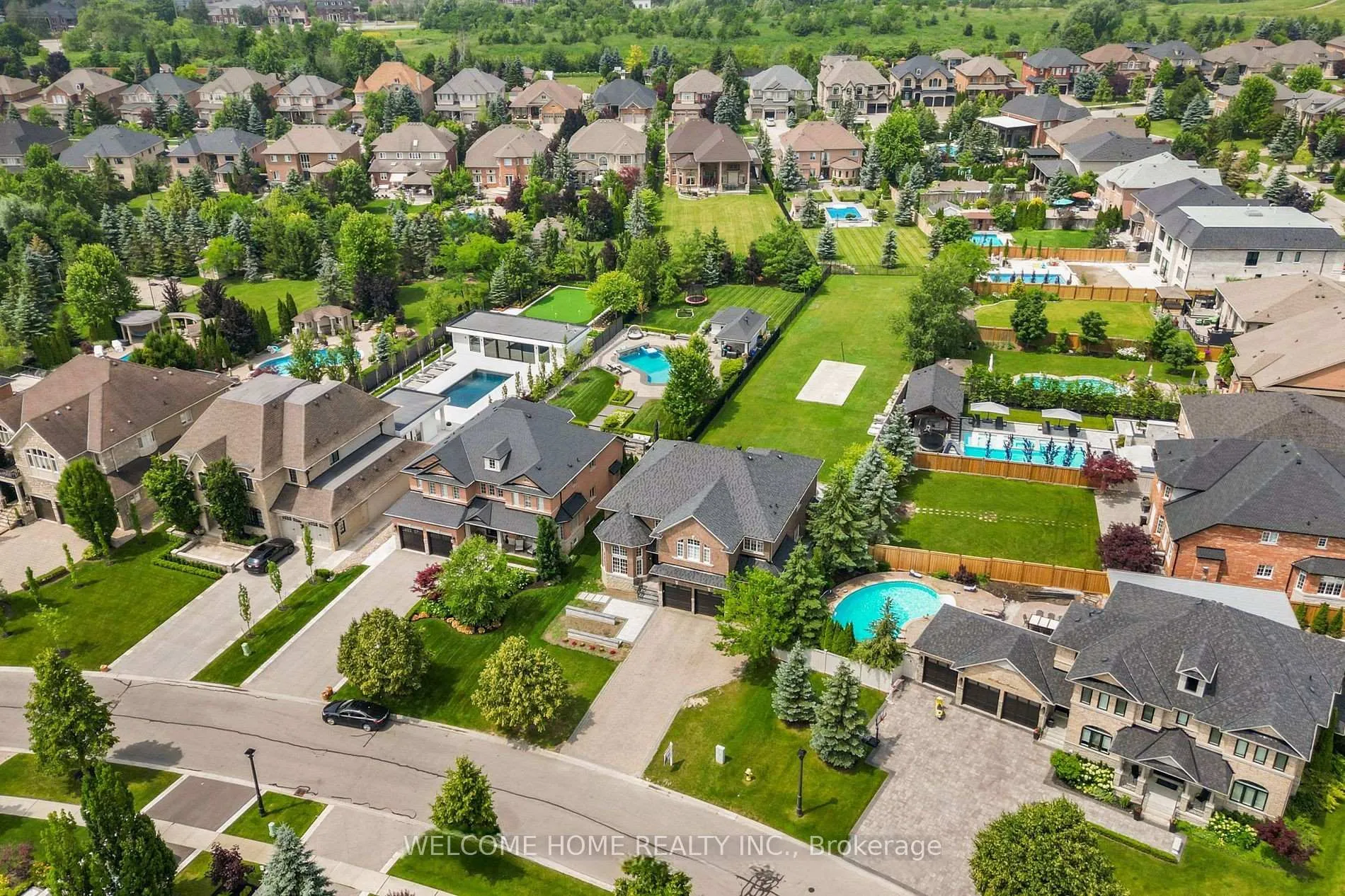 Photo 44 of 198 Treelawn Boulevard, Vaughan, Kleinburg — HOMEH