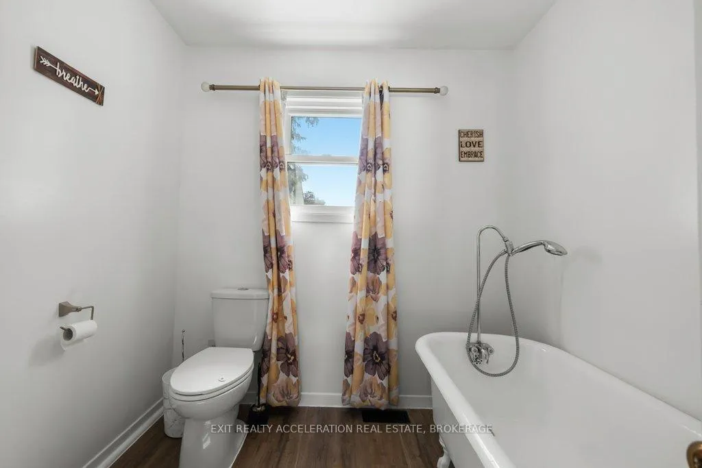 Photo 21 of 359 Thomas Street, Deseronto, Deseronto (Town) — HOMEH