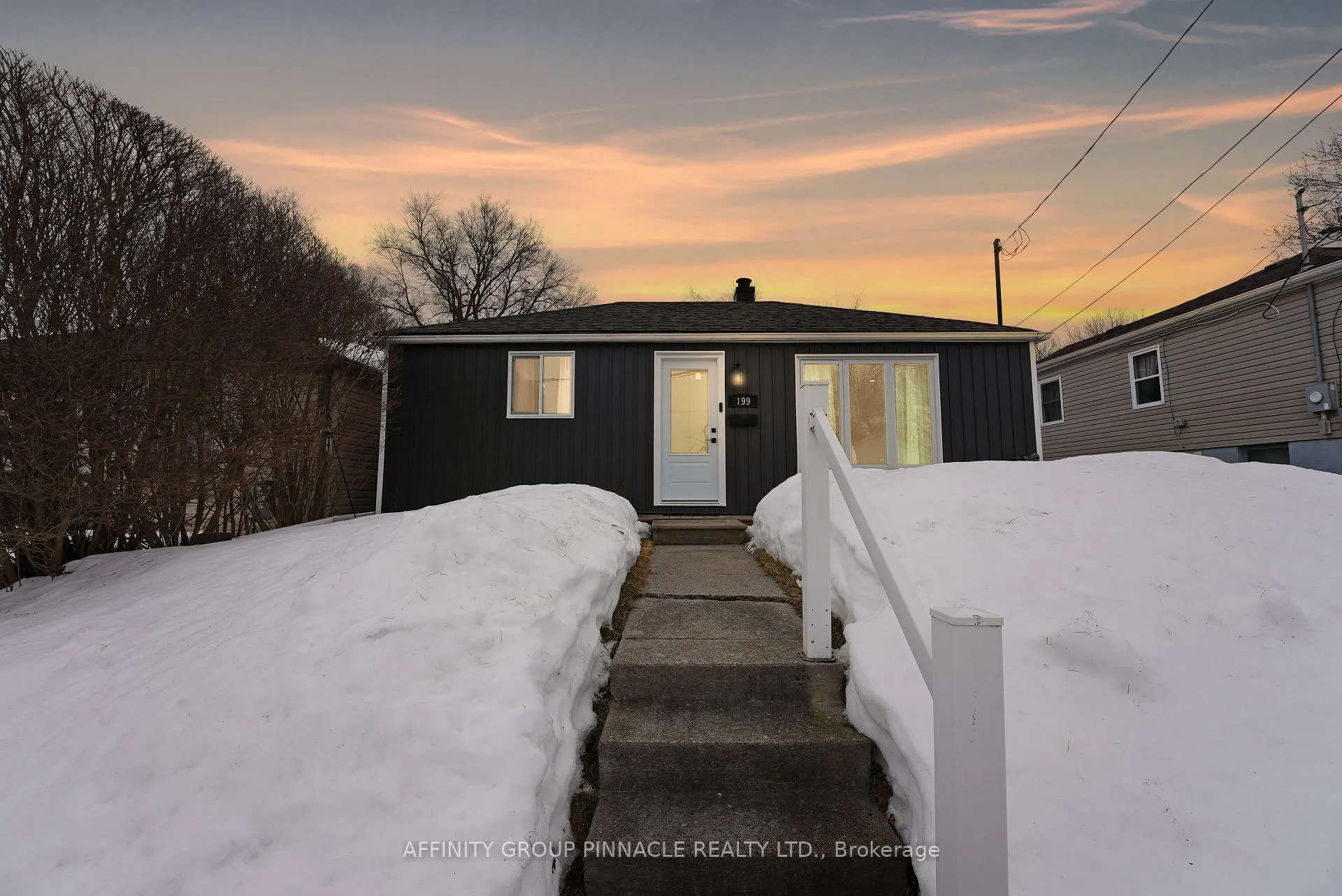 Photo 2 of 199 Marquette Avenue, Oshawa, Central — HOMEH