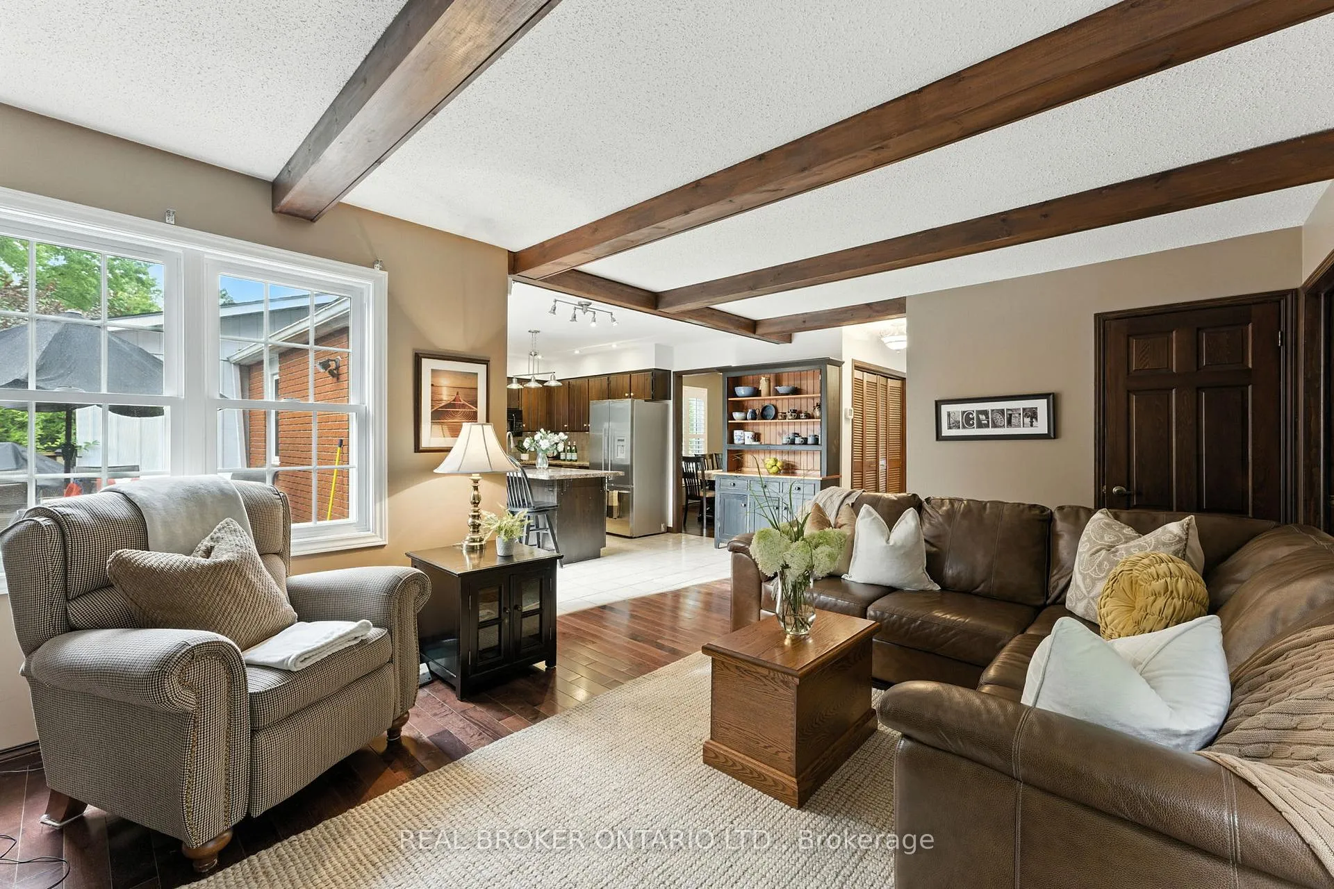 Photo 8 of 18 Isabel Drive, Brant, Brantford Twp — HOMEH