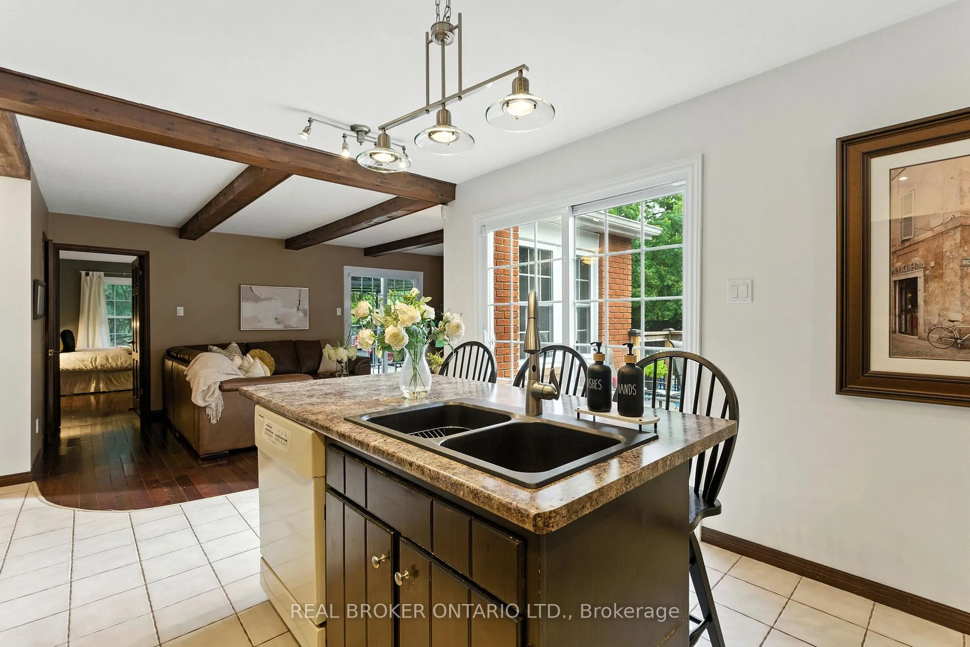 Photo 11 of 18 Isabel Drive, Brant, Brantford Twp — HOMEH