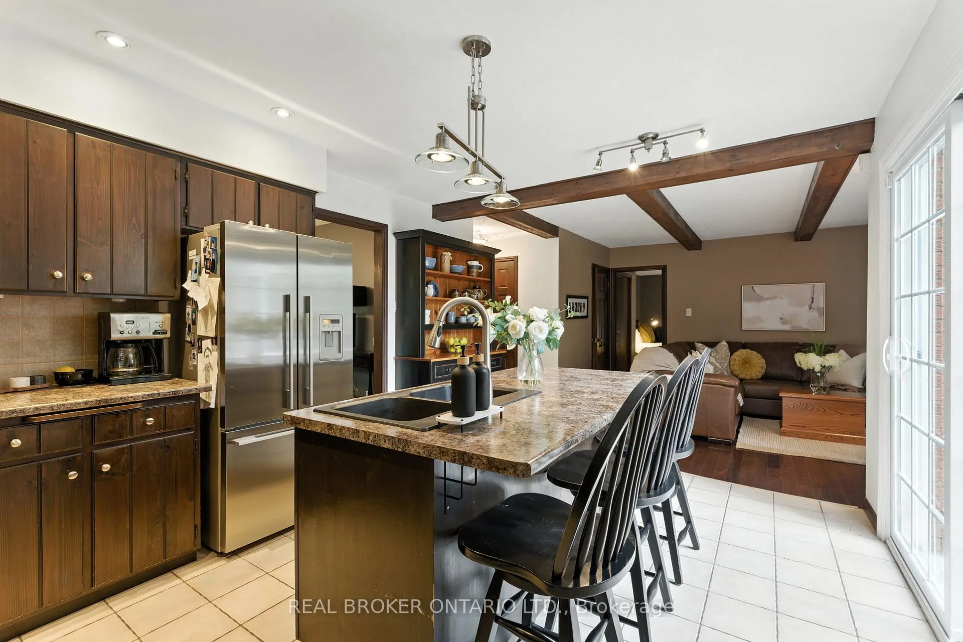 Photo 13 of 18 Isabel Drive, Brant, Brantford Twp — HOMEH