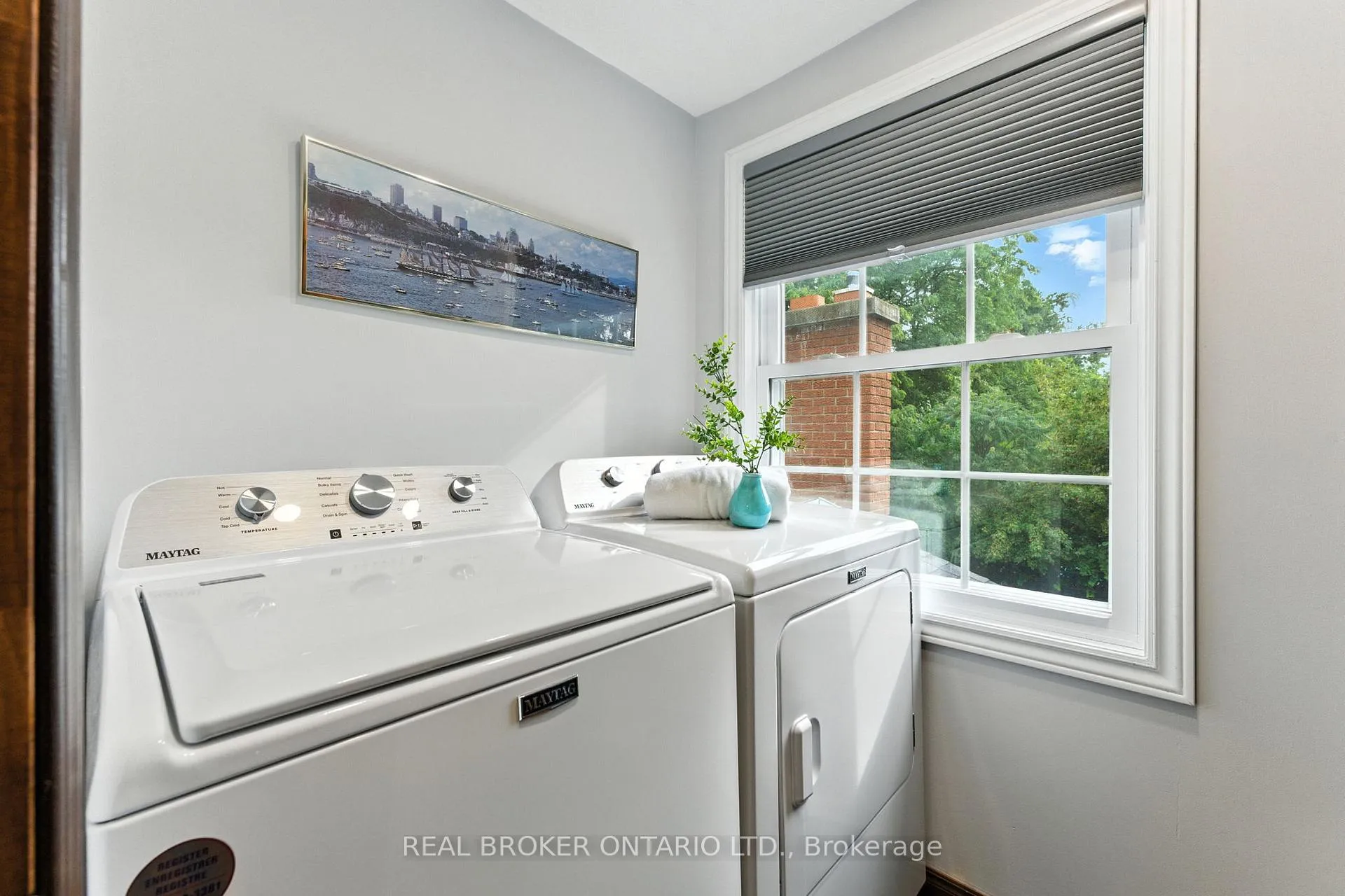 Photo 27 of 18 Isabel Drive, Brant, Brantford Twp — HOMEH
