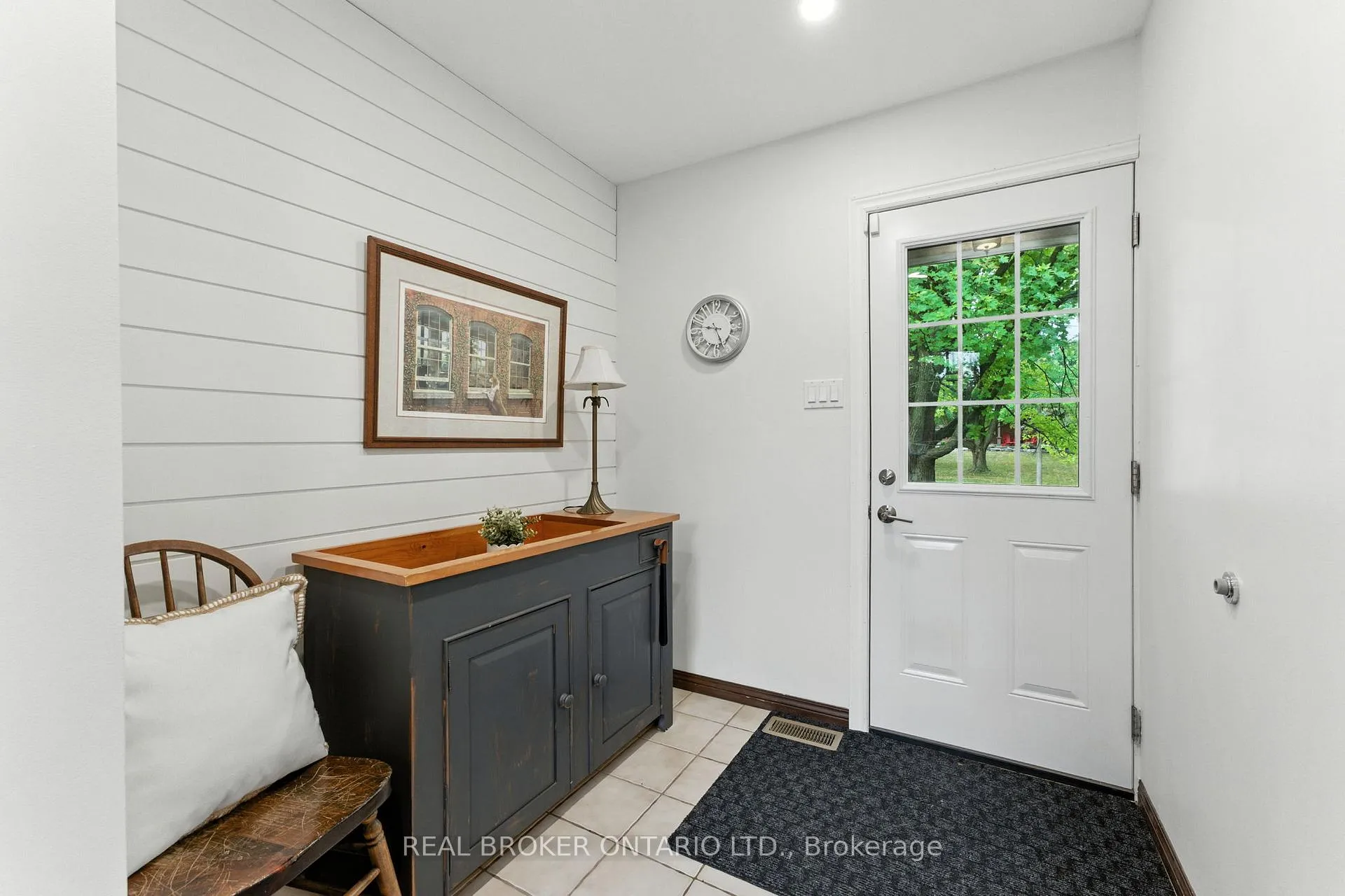 Photo 34 of 18 Isabel Drive, Brant, Brantford Twp — HOMEH