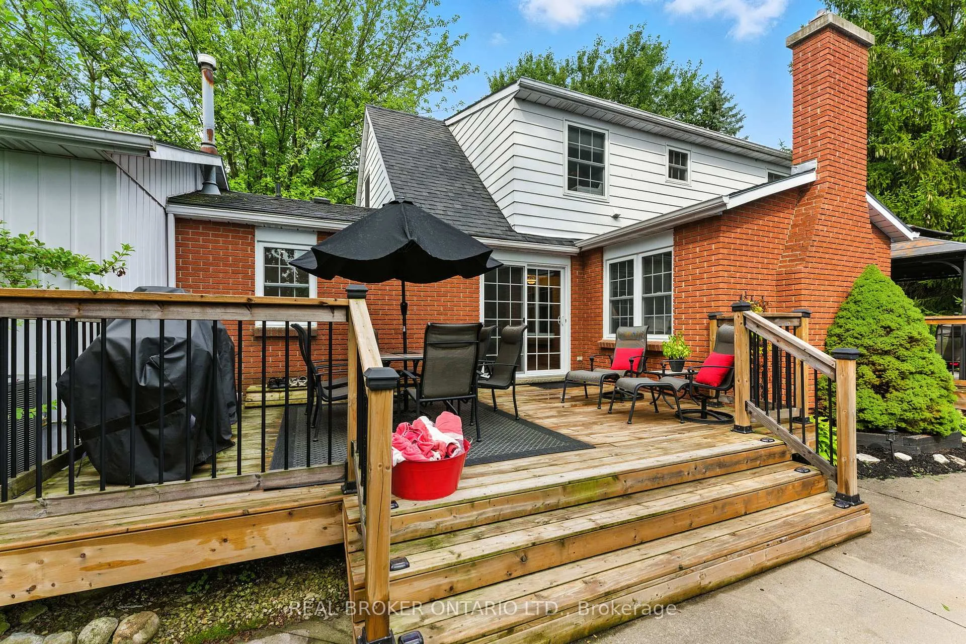 Photo 35 of 18 Isabel Drive, Brant, Brantford Twp — HOMEH