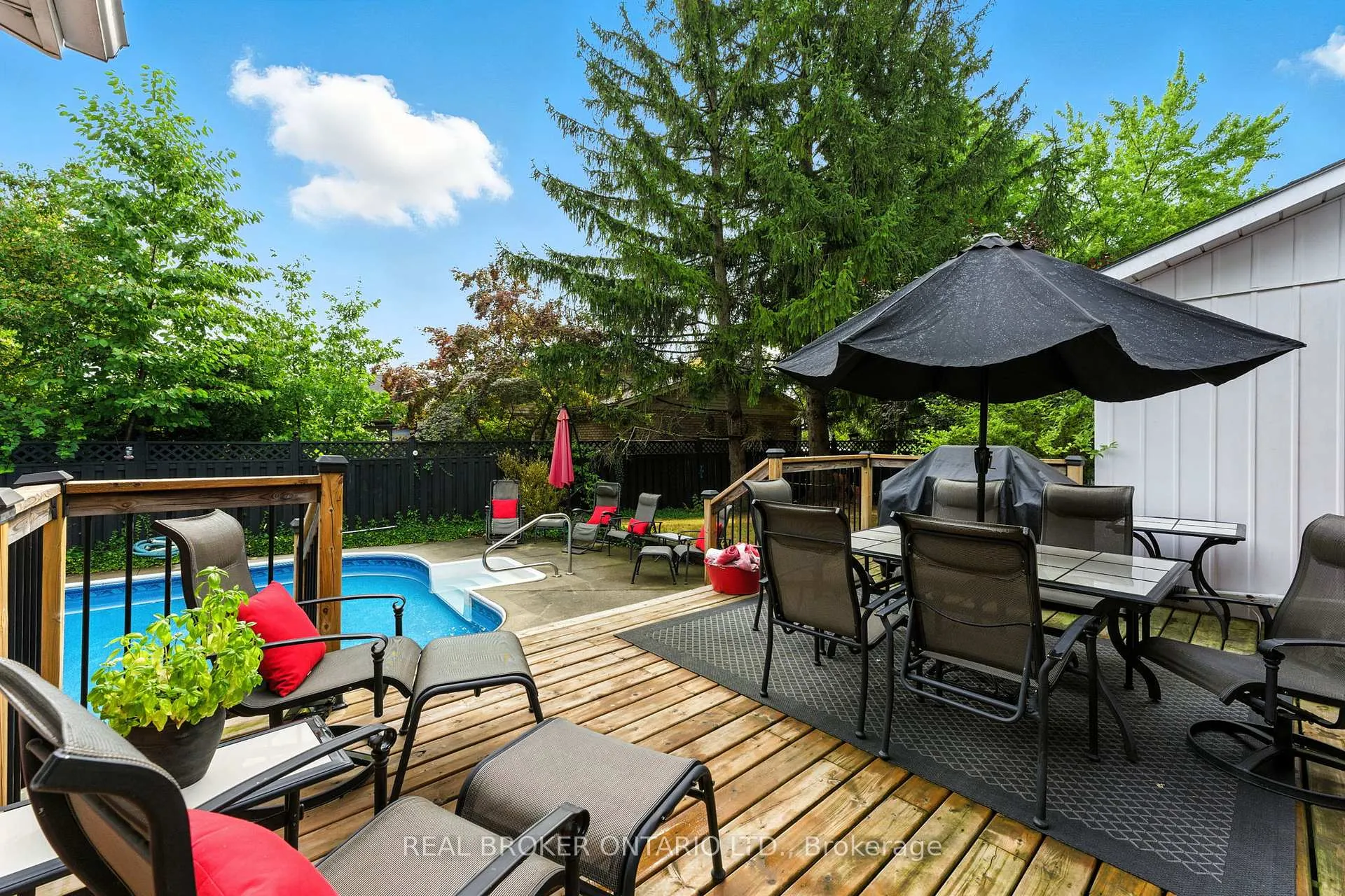 Photo 36 of 18 Isabel Drive, Brant, Brantford Twp — HOMEH