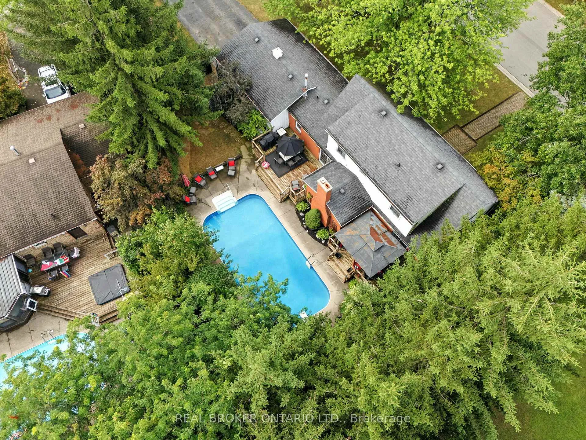 Photo 46 of 18 Isabel Drive, Brant, Brantford Twp — HOMEH