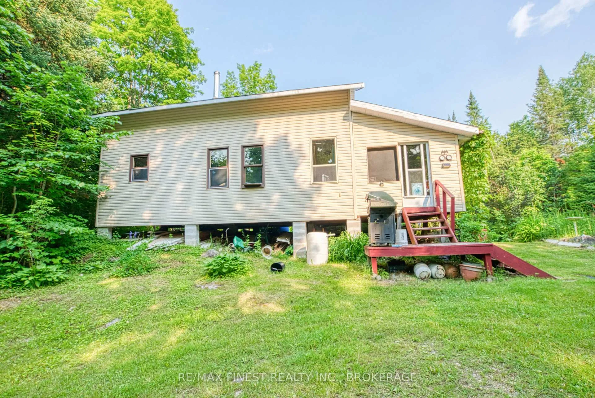 Front of E 1/2 Lot 22 Concession 9 Palmerston