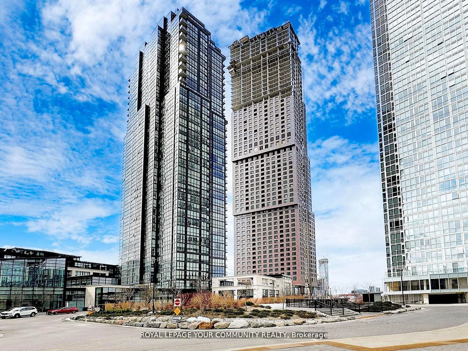 Photo 2 of Unit 3306, 2908 Highway 7, Vaughan, Concord — HOMEH