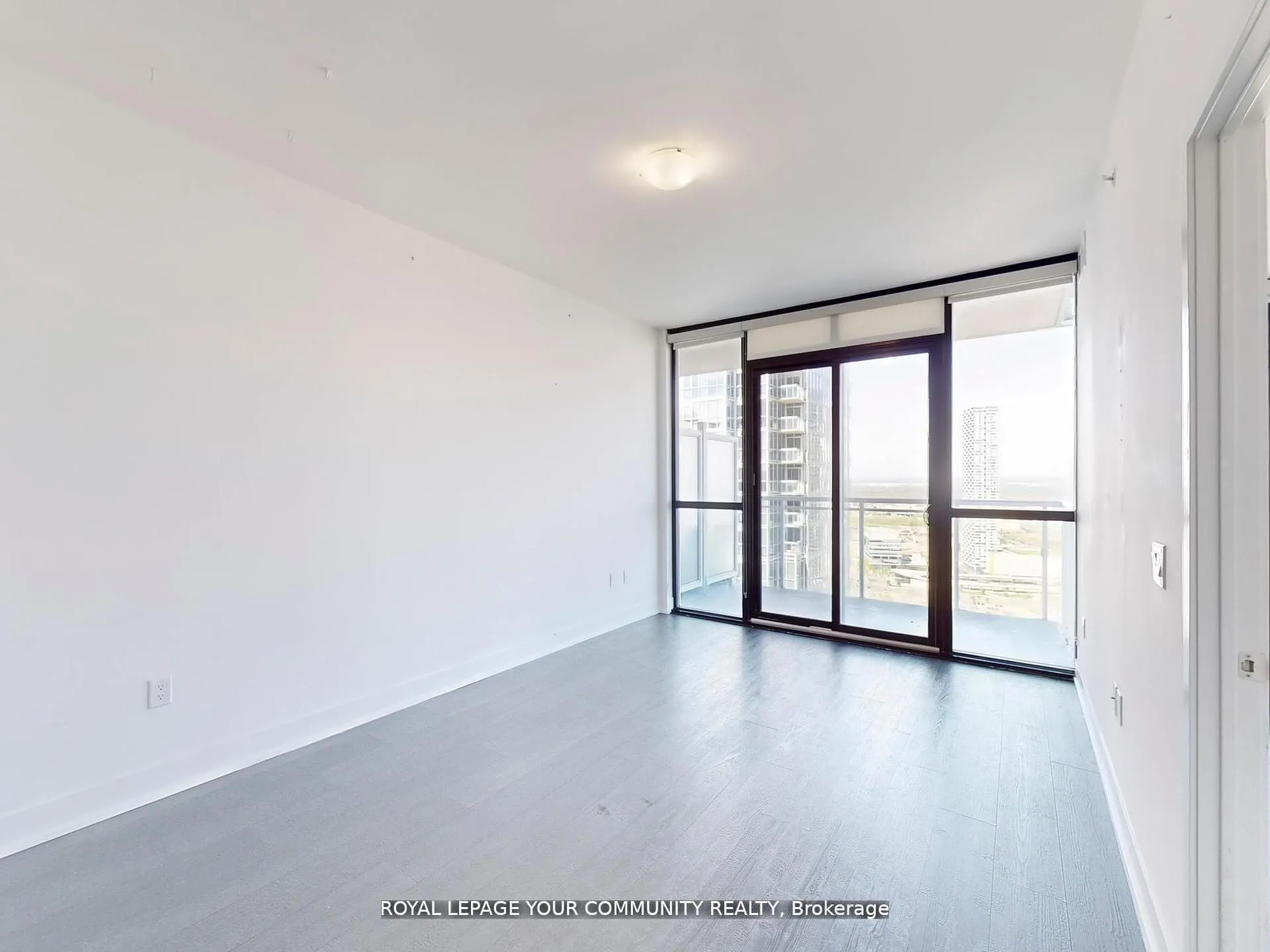 Photo 10 of Unit 3306, 2908 Highway 7, Vaughan, Concord — HOMEH