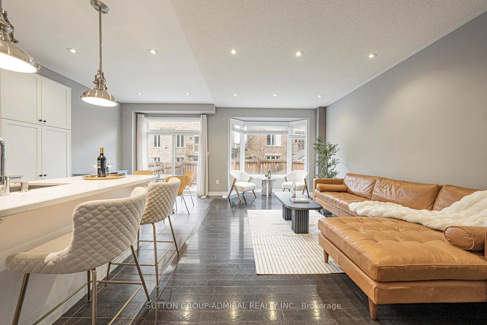 Photo 4 of 28 Manila Avenue, Markham, Berczy — HOMEH