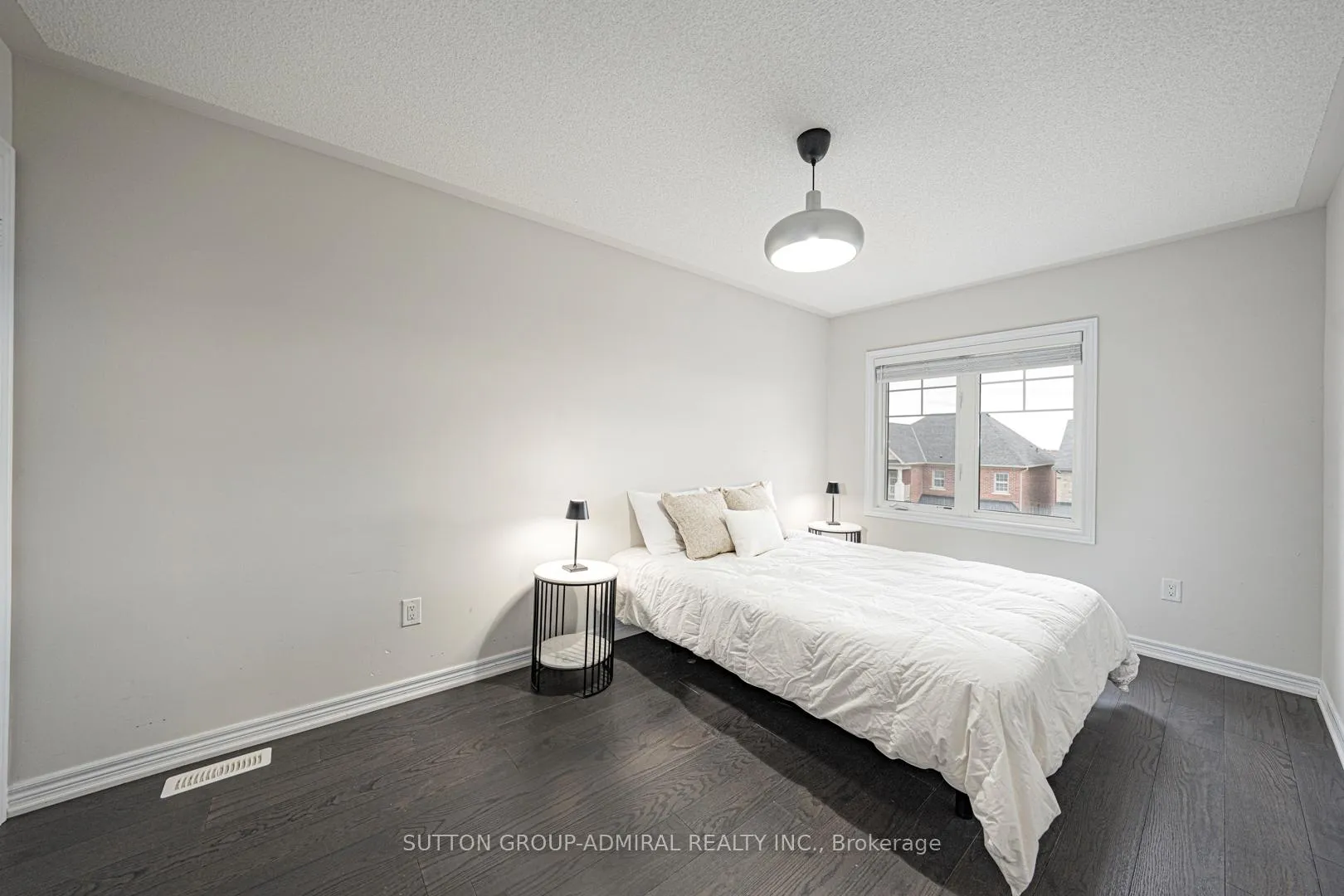 Photo 20 of 28 Manila Avenue, Markham, Berczy — HOMEH