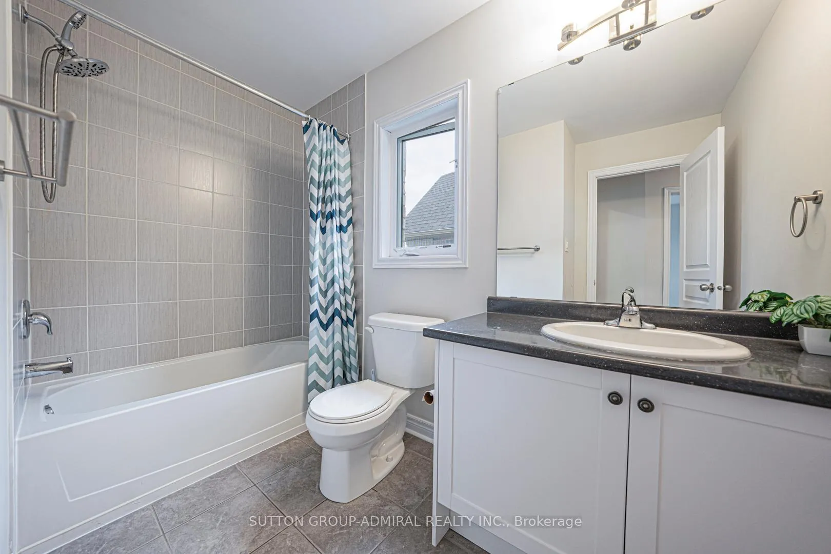 Photo 24 of 28 Manila Avenue, Markham, Berczy — HOMEH