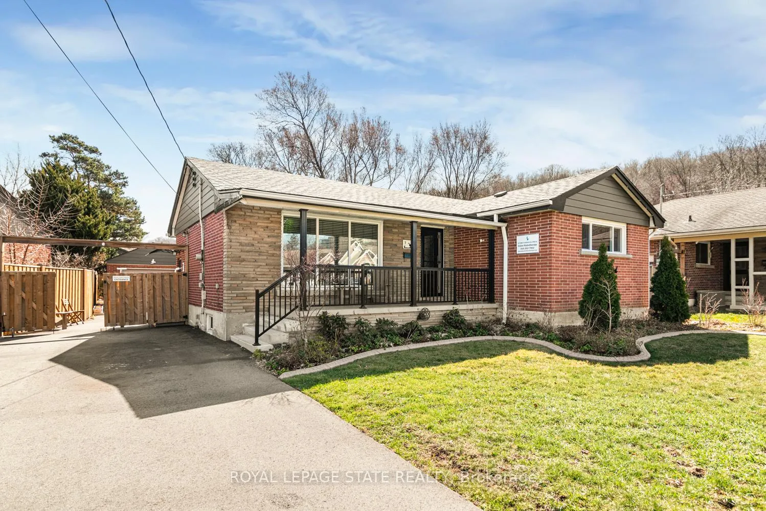 Photo 1 of 7 Cherrywood Drive, Hamilton, Stoney Creek — HOMEH