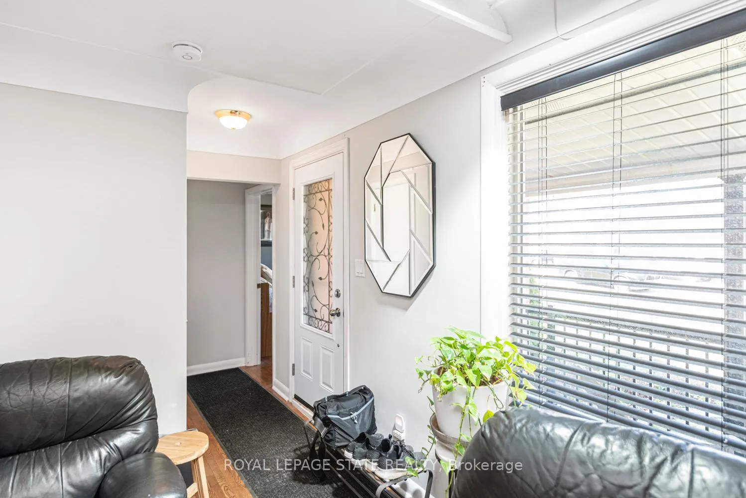 Photo 6 of 7 Cherrywood Drive, Hamilton, Stoney Creek — HOMEH