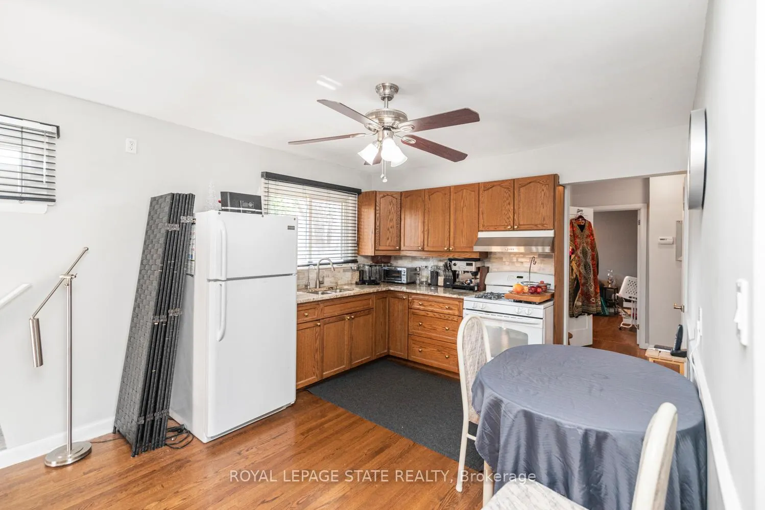 Photo 11 of 7 Cherrywood Drive, Hamilton, Stoney Creek — HOMEH