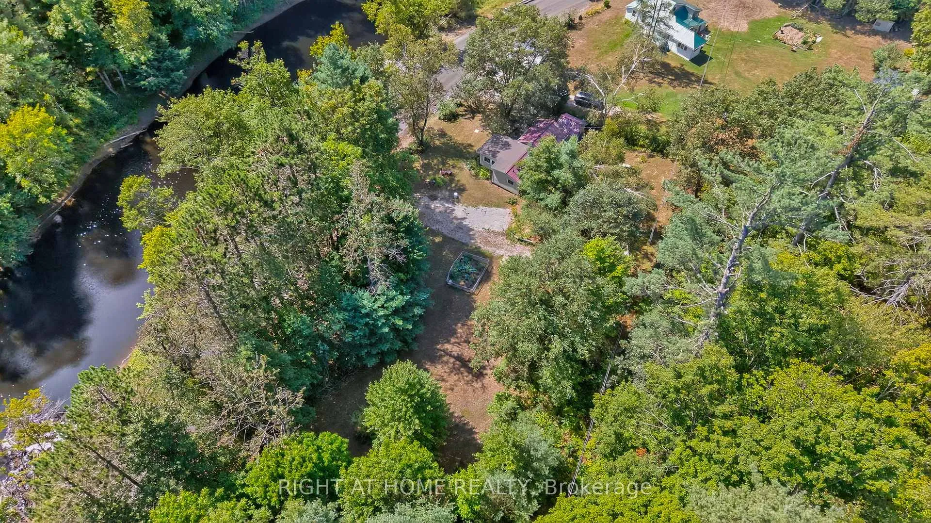 Photo 18 of 1350 Coopers Falls Road, Ramara, Rural Ramara — HOMEH