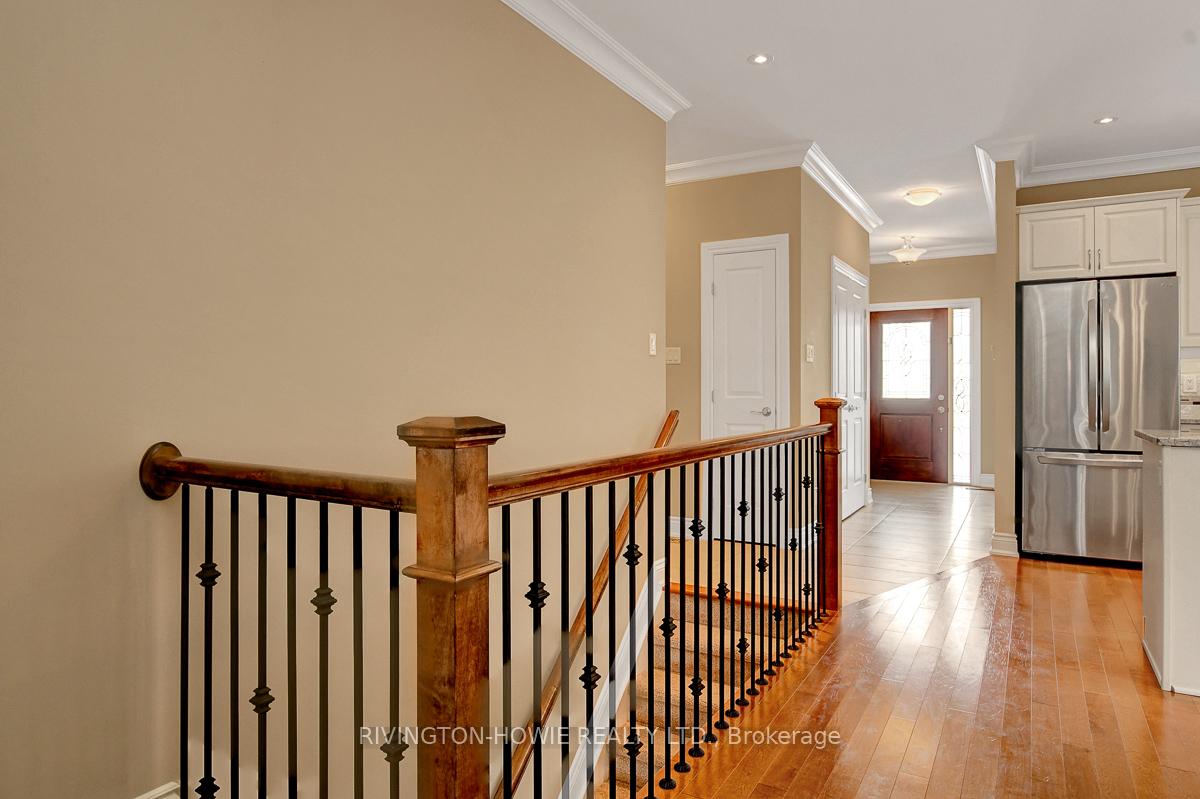 Photo 4 of 617 Meadowridge Circle, Ottawa, Carp — HOMEH
