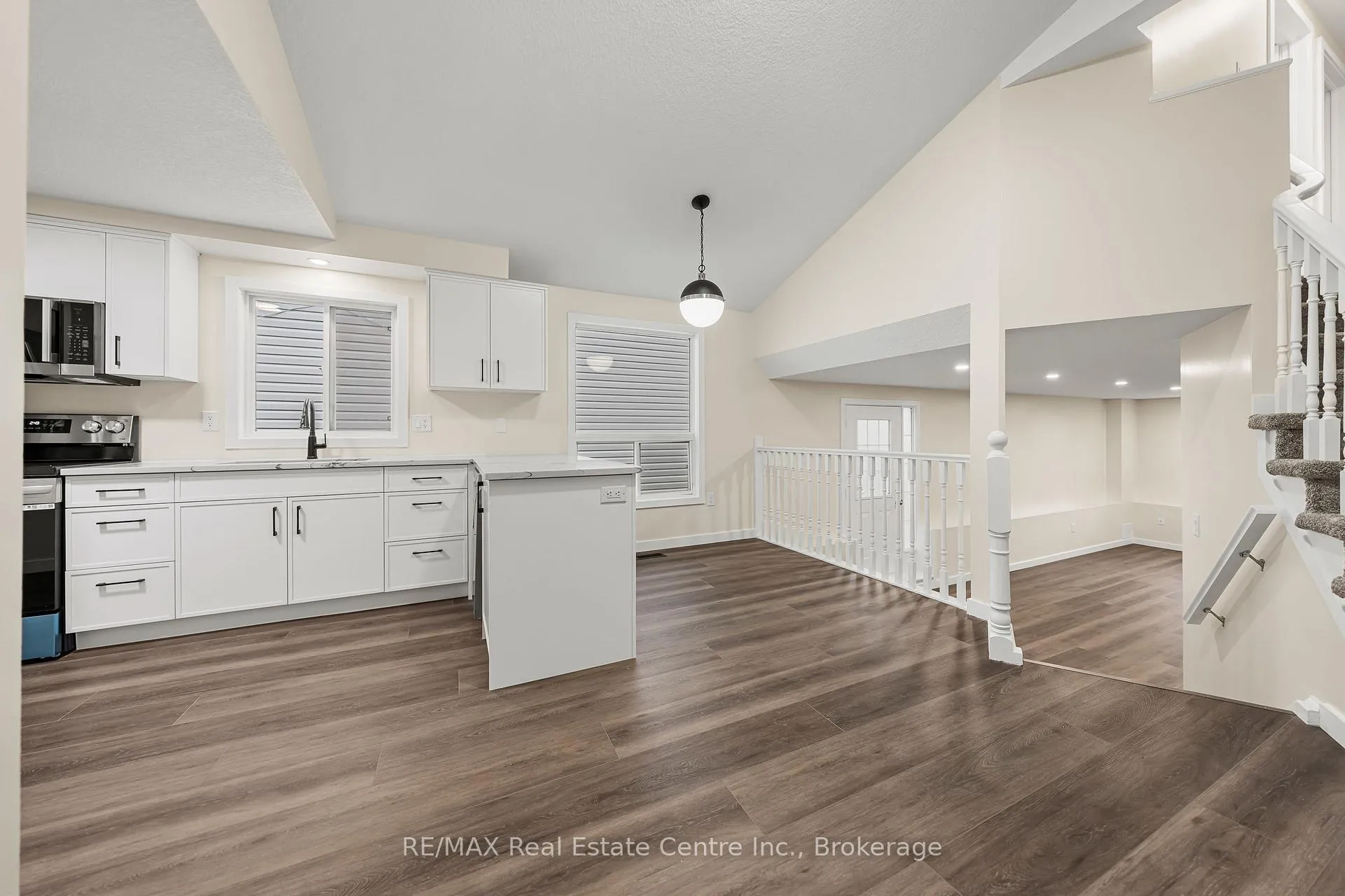 Photo 11 of 716A Karlsfeld Road, Waterloo — HOMEH