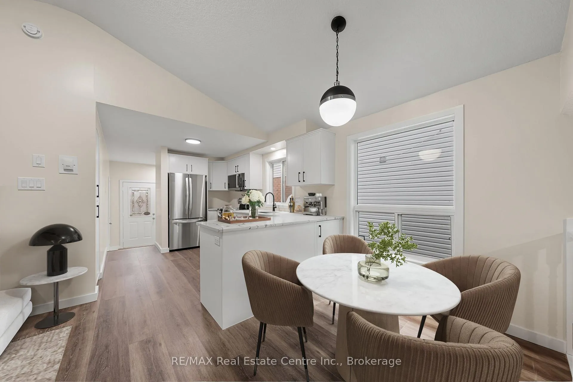 Photo 12 of 716A Karlsfeld Road, Waterloo — HOMEH