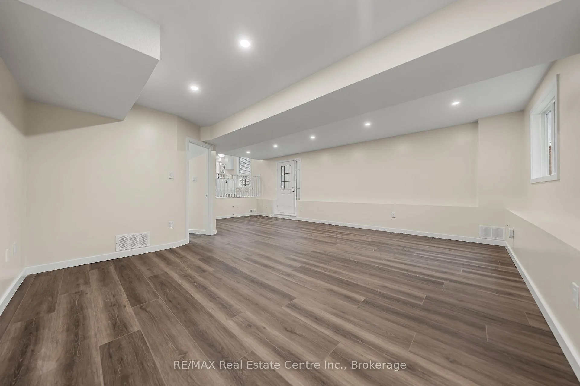 Photo 31 of 716A Karlsfeld Road, Waterloo — HOMEH