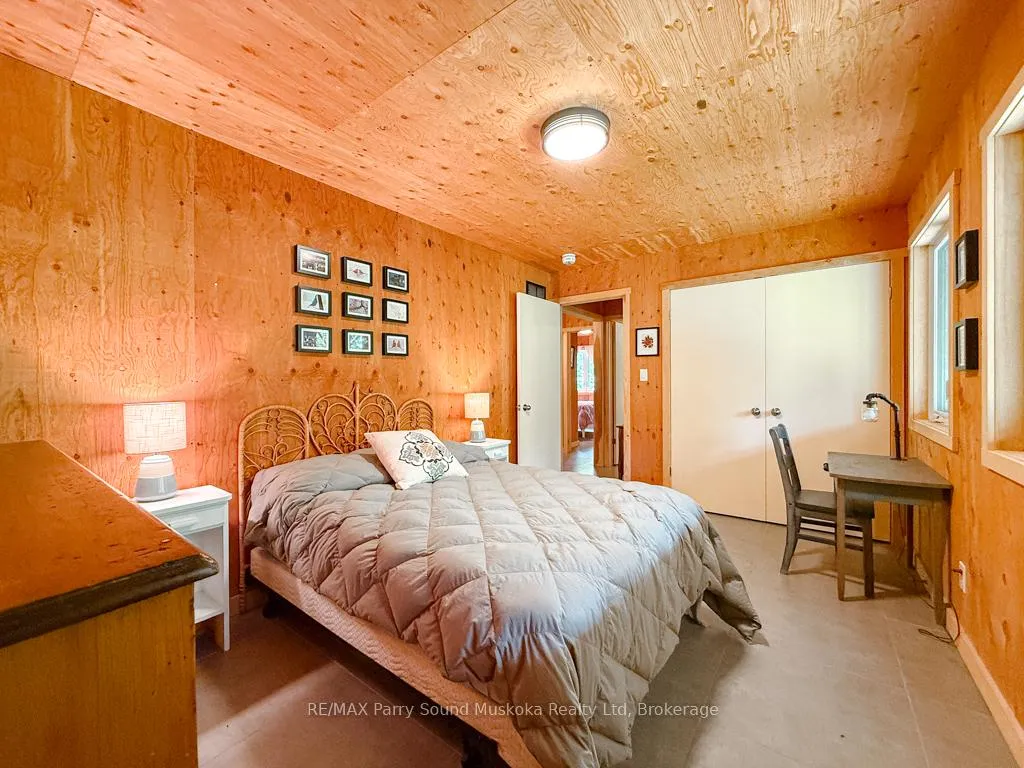 Photo 16 of 71 Crown Retreats Road, Whitestone, Dunchurch — HOMEH