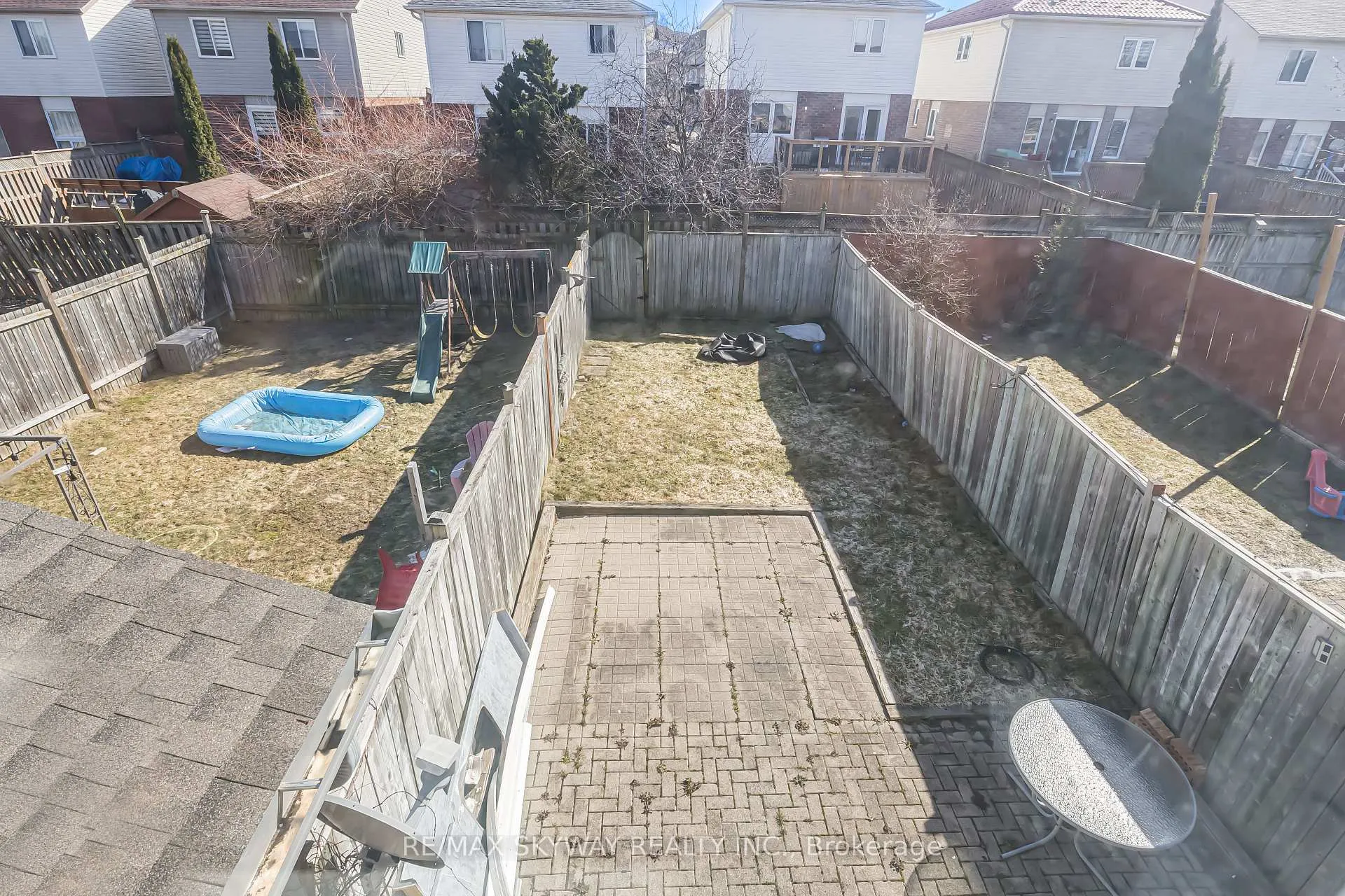 Photo 34 of 248 Activa Avenue, Kitchener, Larentian West — HOMEH