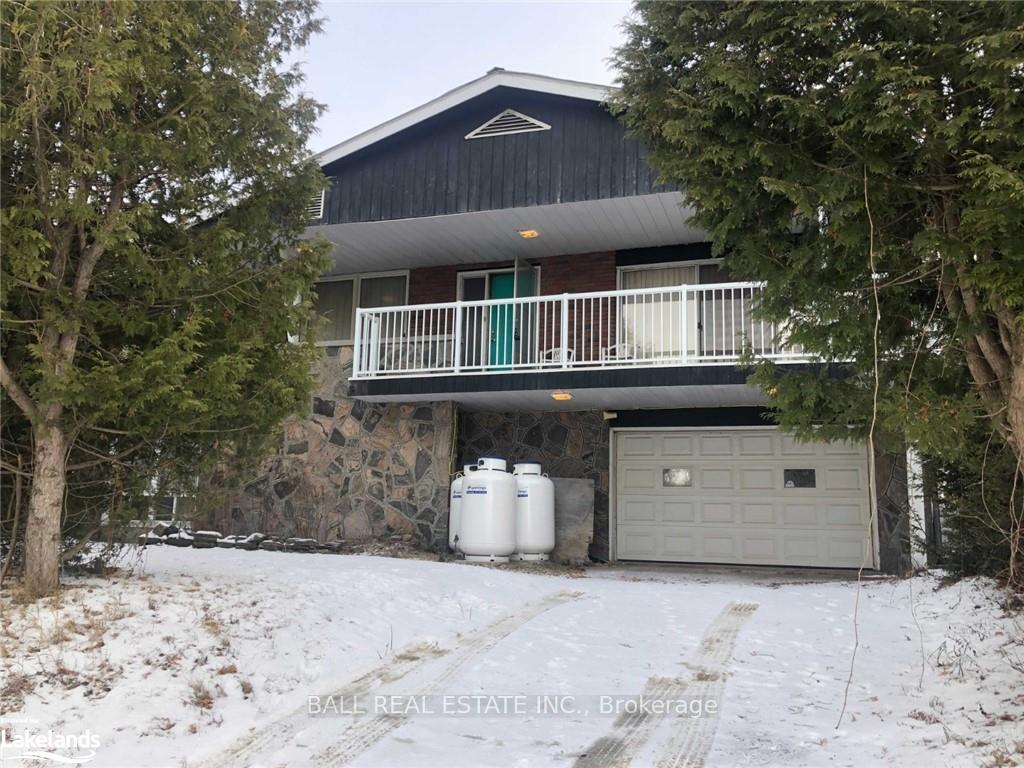 Photo 1 of 46 York Street, King, King City — HOMEH