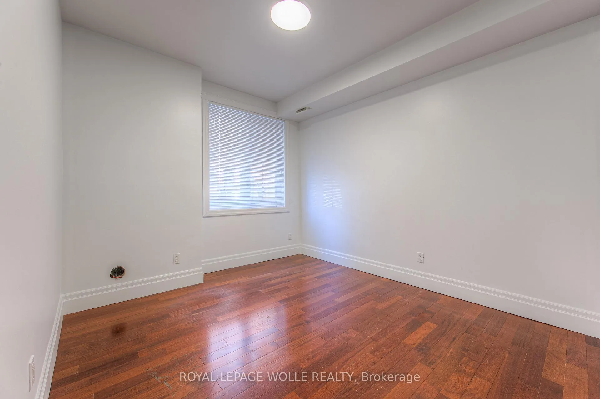 Photo 16 of Unit 109, 555 King Street E, Kitchener — HOMEH