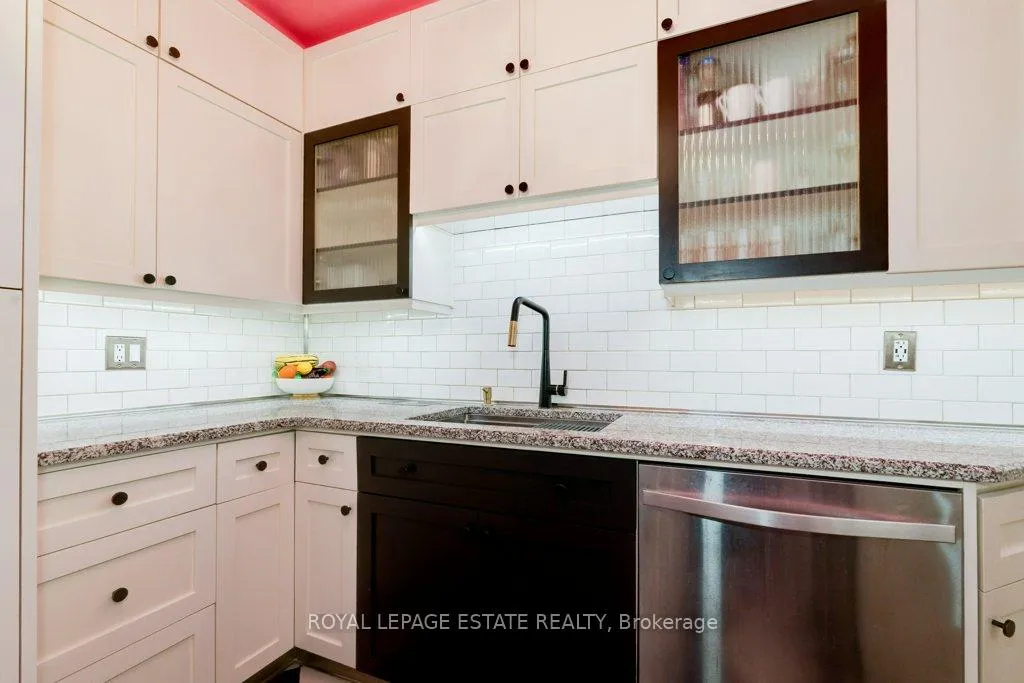 Photo 13 of 314 Scarborough Road, Toronto, East End-Danforth — HOMEH
