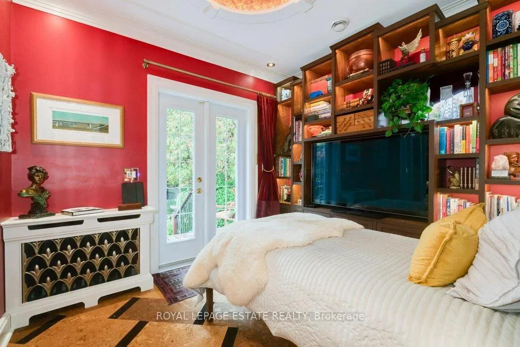 Photo 15 of 314 Scarborough Road, Toronto, East End-Danforth — HOMEH