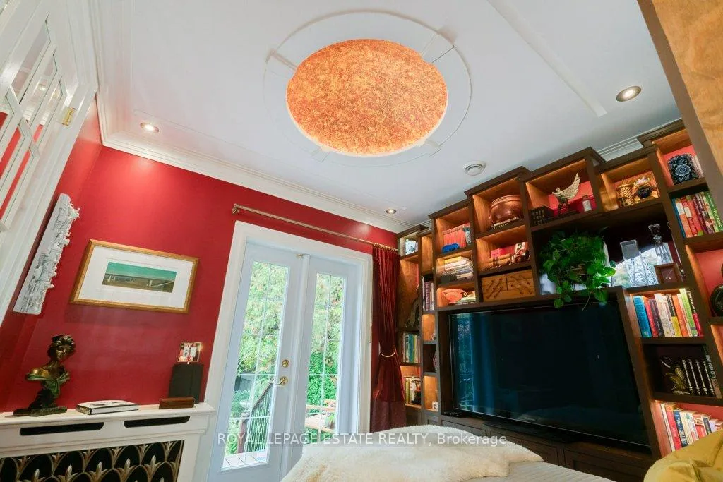 Photo 19 of 314 Scarborough Road, Toronto, East End-Danforth — HOMEH