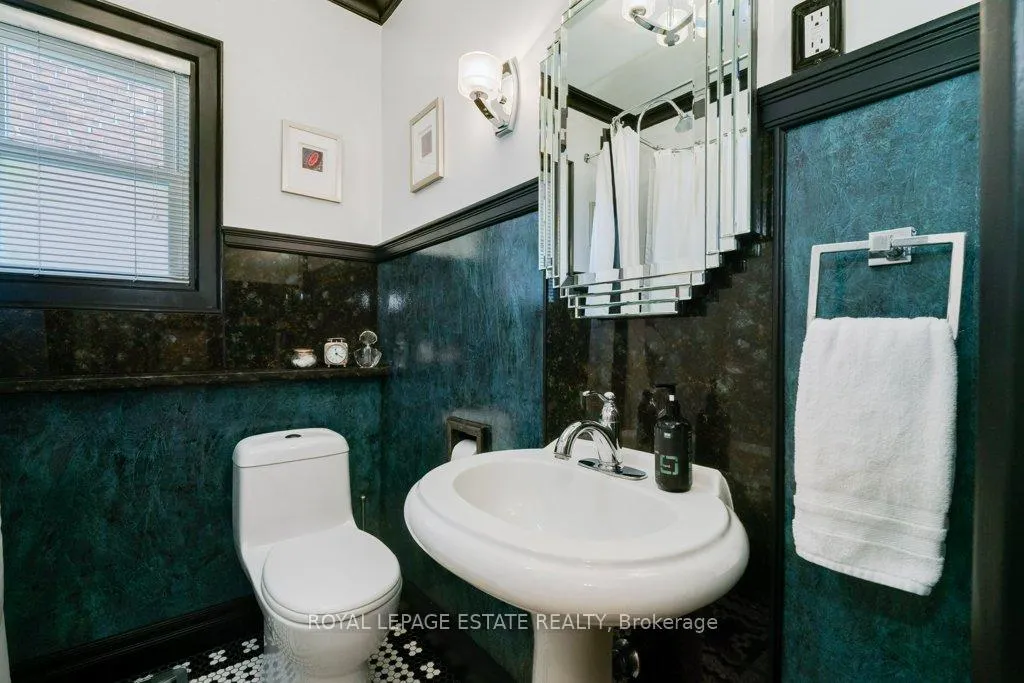 Photo 23 of 314 Scarborough Road, Toronto, East End-Danforth — HOMEH
