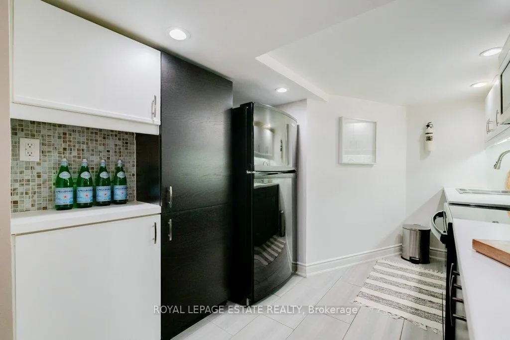Photo 35 of 314 Scarborough Road, Toronto, East End-Danforth — HOMEH