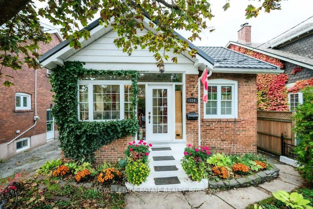 Photo 43 of 314 Scarborough Road, Toronto, East End-Danforth — HOMEH