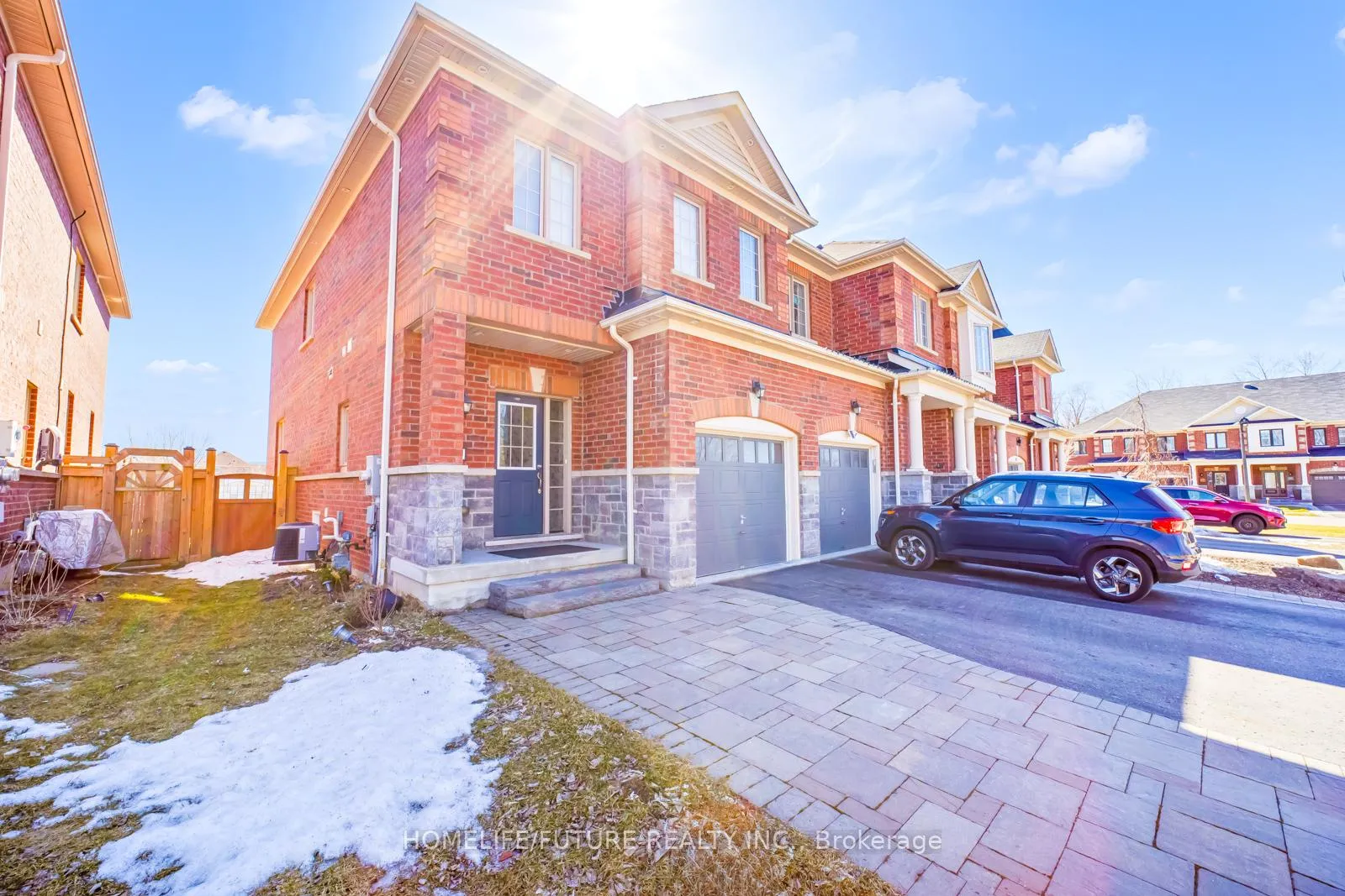 Photo 3 of 123 Underwood Drive, Whitby, Brooklin — HOMEH
