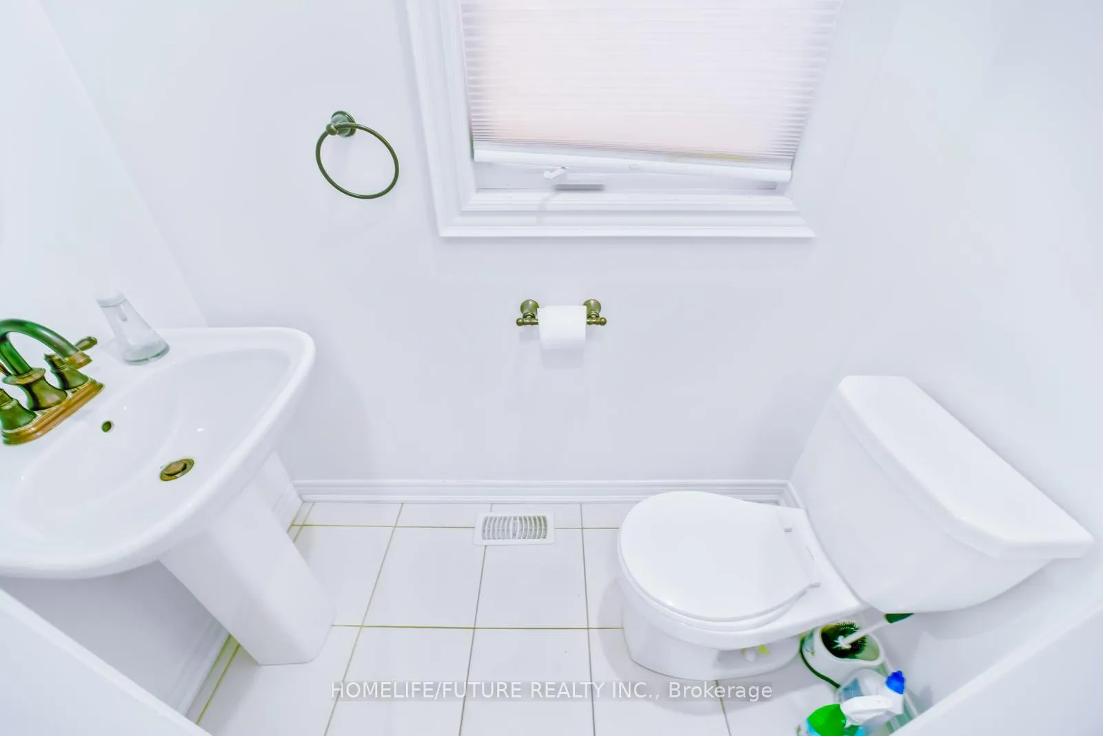 Photo 15 of 123 Underwood Drive, Whitby, Brooklin — HOMEH
