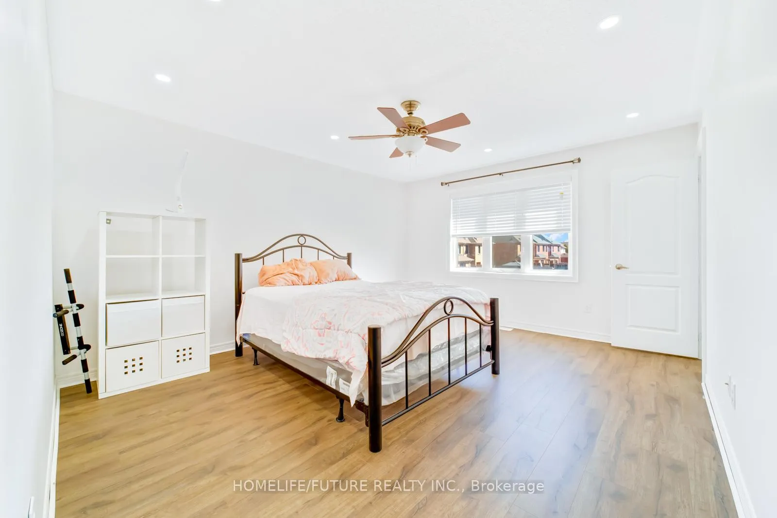 Photo 19 of 123 Underwood Drive, Whitby, Brooklin — HOMEH