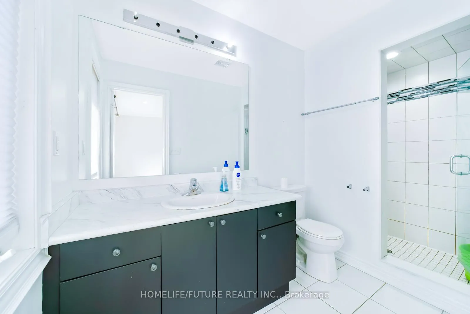 Photo 22 of 123 Underwood Drive, Whitby, Brooklin — HOMEH