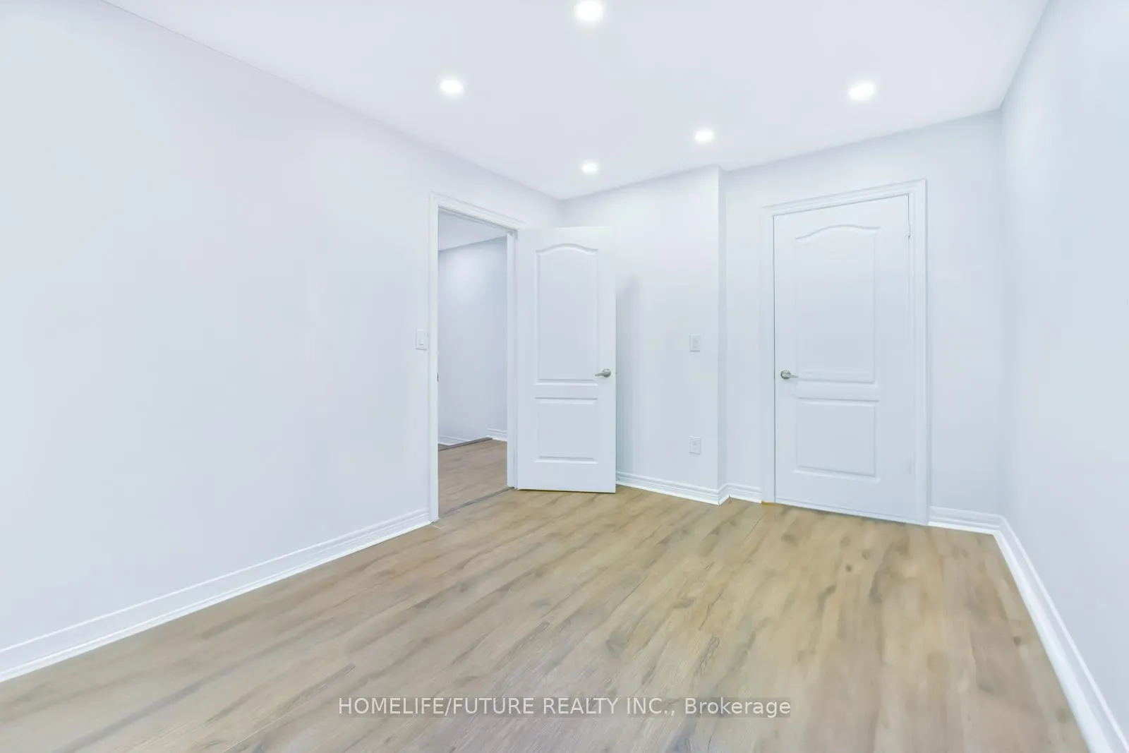 Photo 25 of 123 Underwood Drive, Whitby, Brooklin — HOMEH